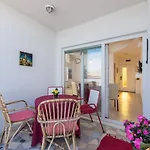 Duga Apartment *
