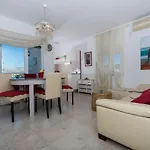 Apartment Duga *